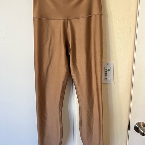 ALO Yoga Pants - Alo 7/8 High-waisted Airlift Leggins